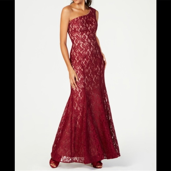 Women’s Formal Dress Plus Sizes 10P & 14W Burgundy Maxi Floral Lace One Shoulder - Picture 6 of 6